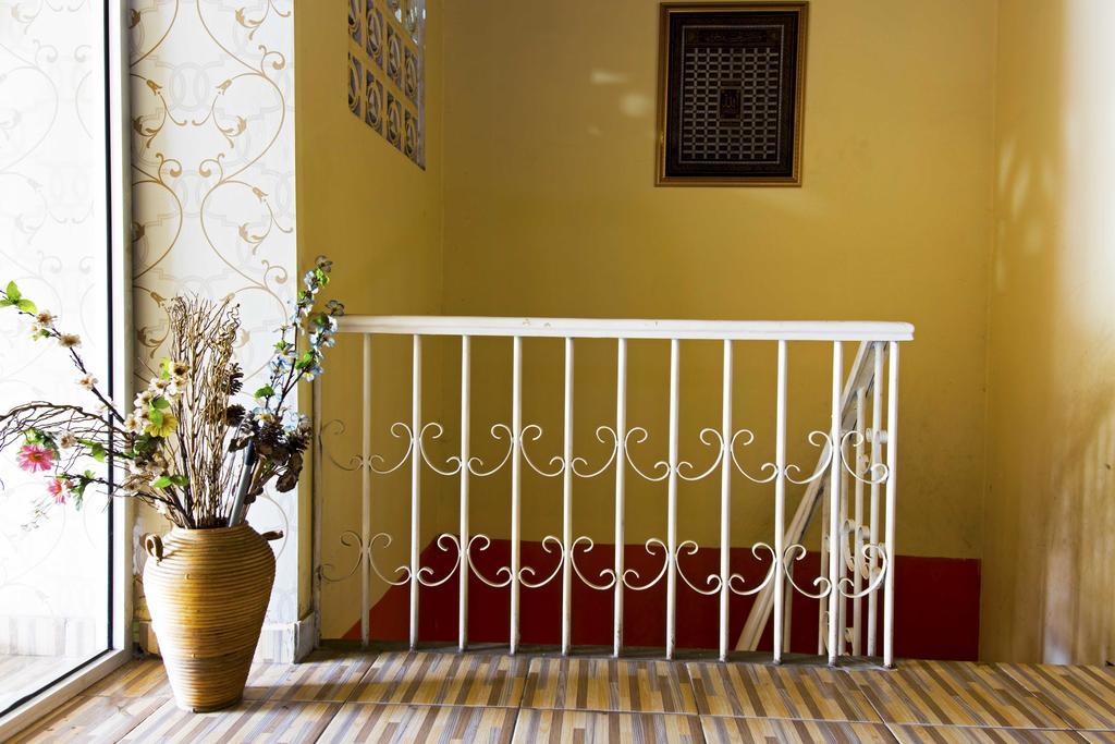 Reddoorz @ Tebet Asem Baris Hotel Jacarta Exterior foto