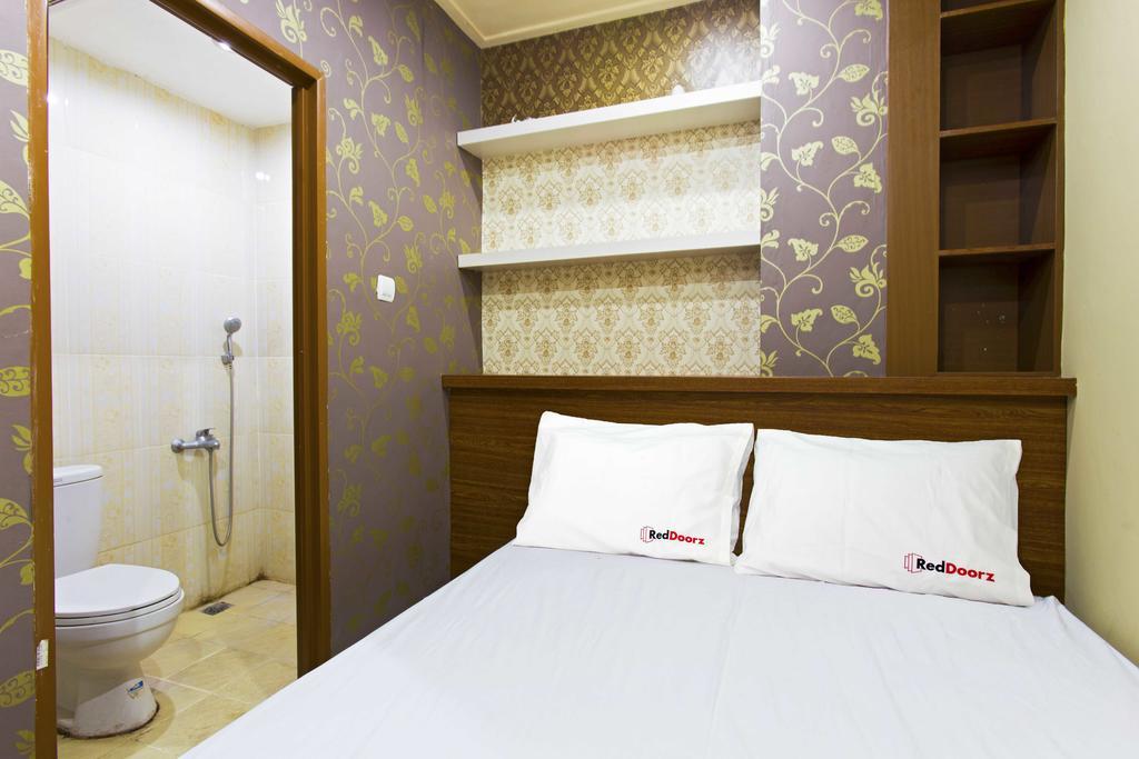 Reddoorz @ Tebet Asem Baris Hotel Jacarta Exterior foto