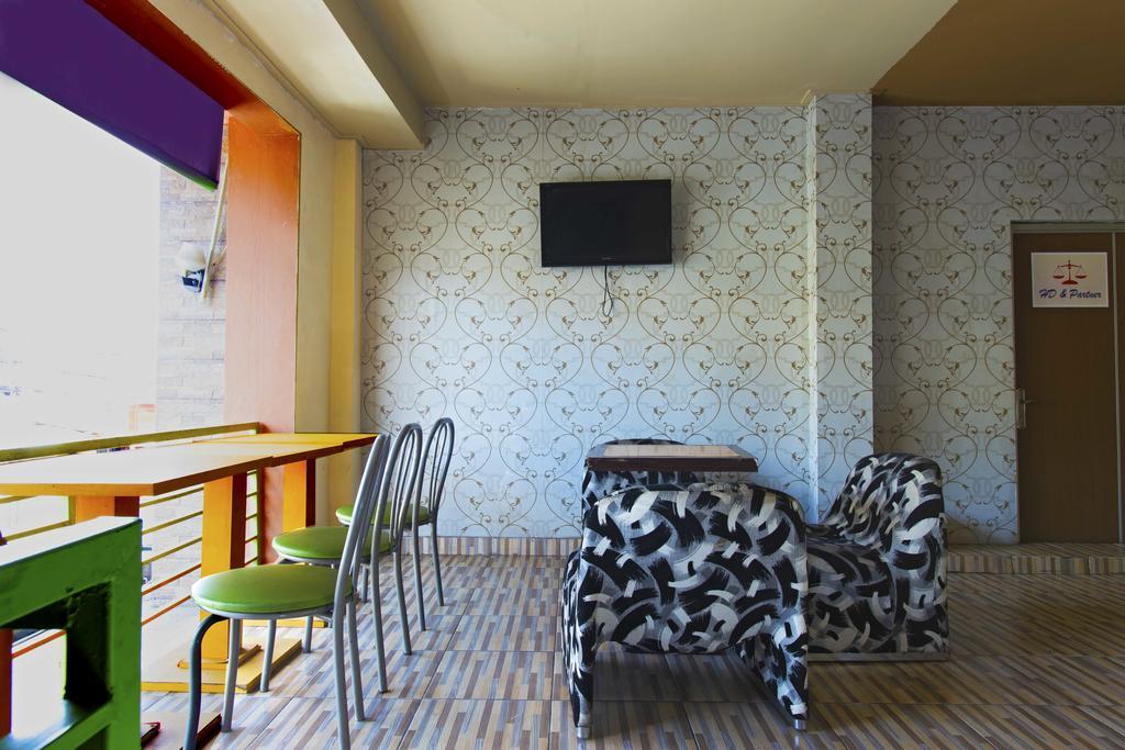 Reddoorz @ Tebet Asem Baris Hotel Jacarta Exterior foto